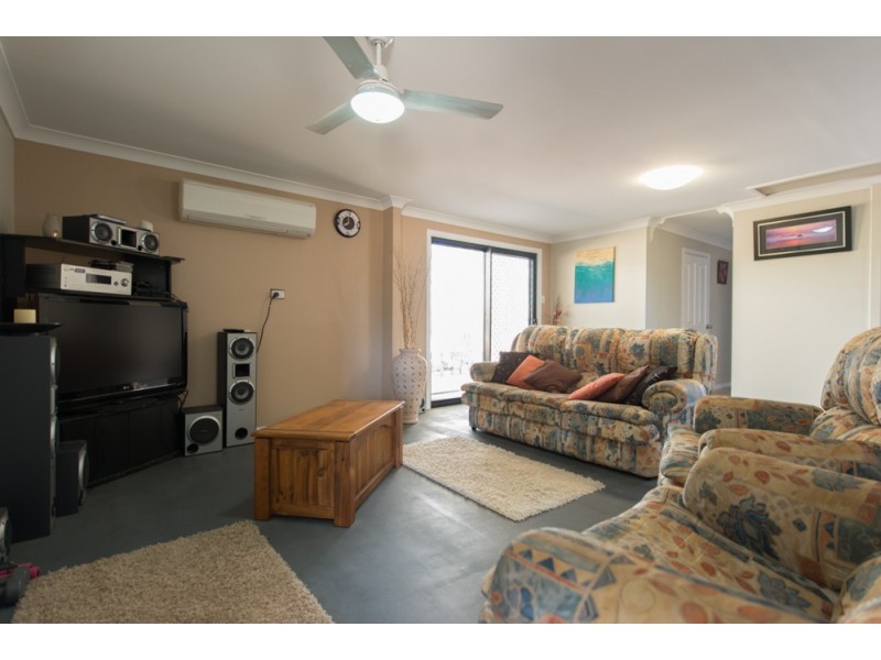 25 Lagoon Road, Beecher QLD 4680