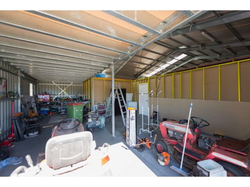 25 Lagoon Road, Beecher QLD 4680