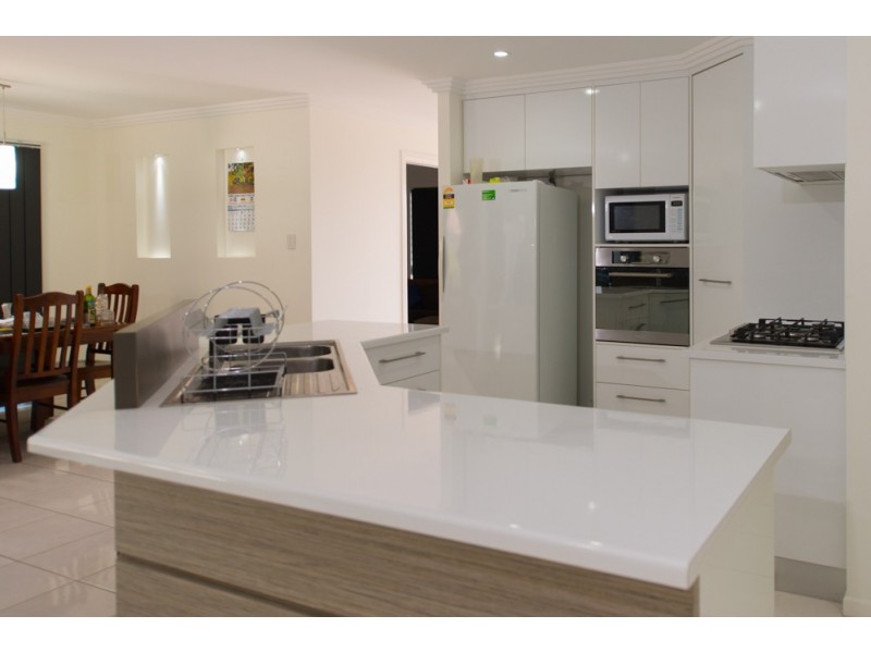 18 Cania Way, Clinton QLD 4680