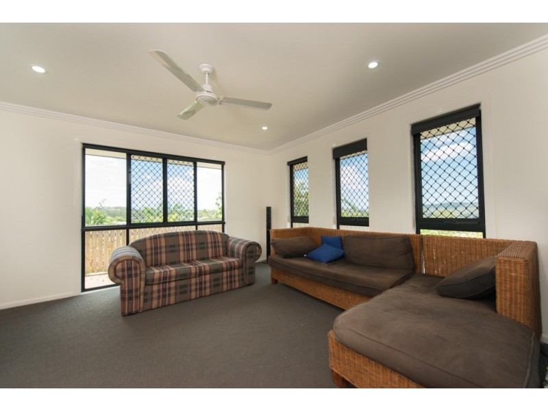 18 Cania Way, Clinton QLD 4680