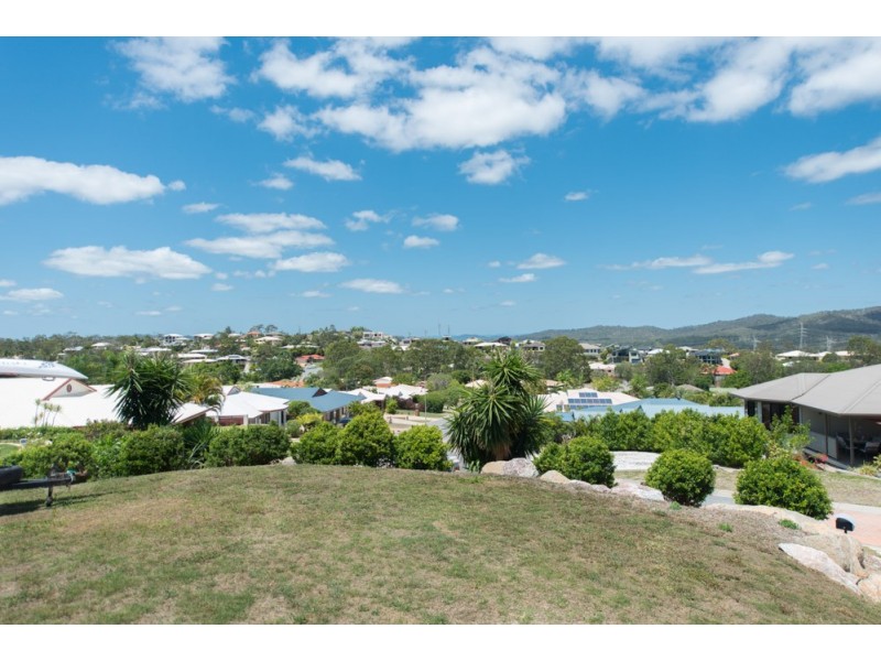 18 Cania Way, Clinton QLD 4680