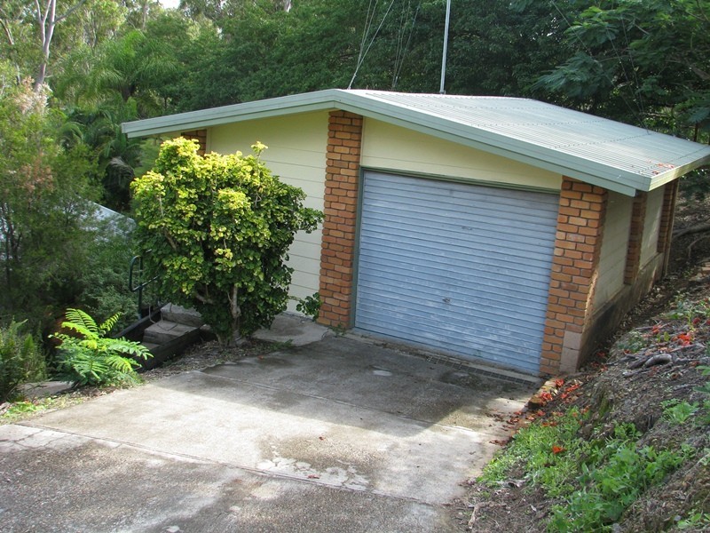 28 Helen Crescent, Wurdong Heights QLD 4680