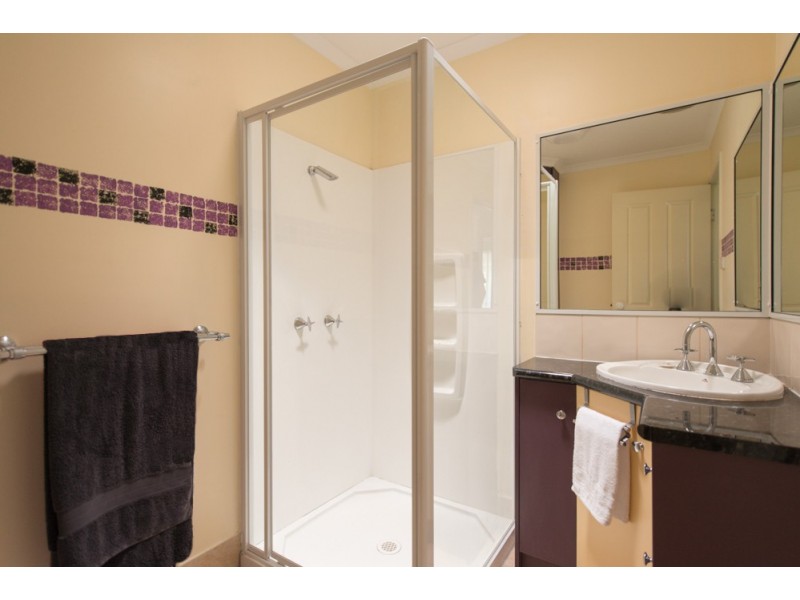 317 J Hickey Avenue, Clinton QLD 4680