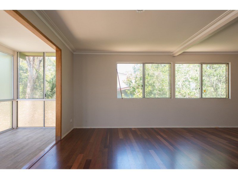 19 Grayson Street, West Gladstone QLD 4680