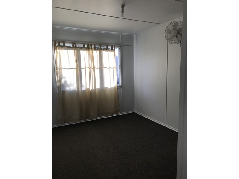 21 GARDEN STREET, West Gladstone QLD 4680