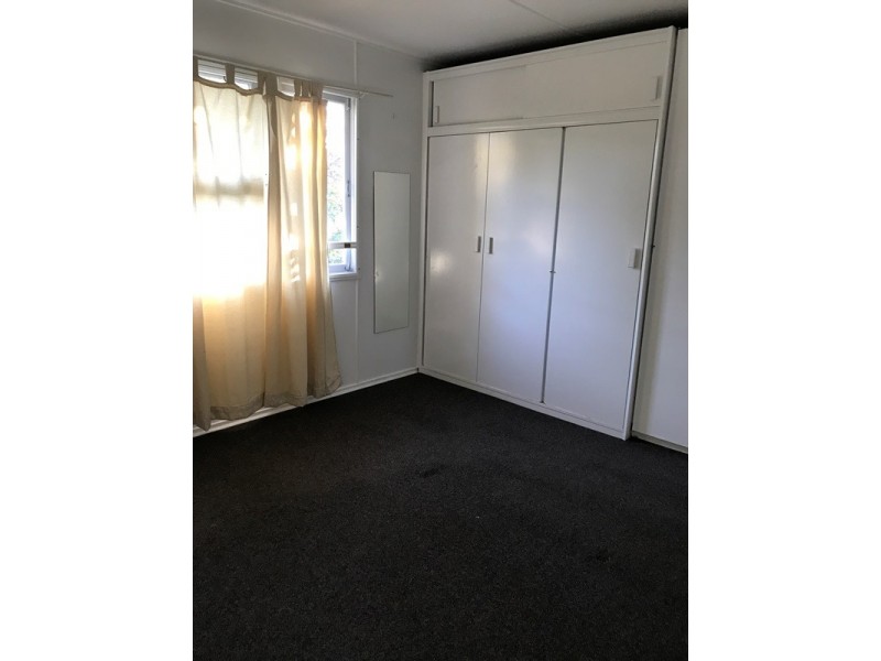 21 GARDEN STREET, West Gladstone QLD 4680