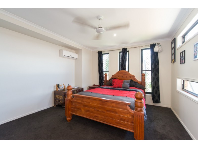 15 Spence Court, Kirkwood QLD 4680