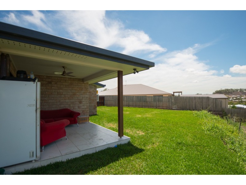 15 Spence Court, Kirkwood QLD 4680