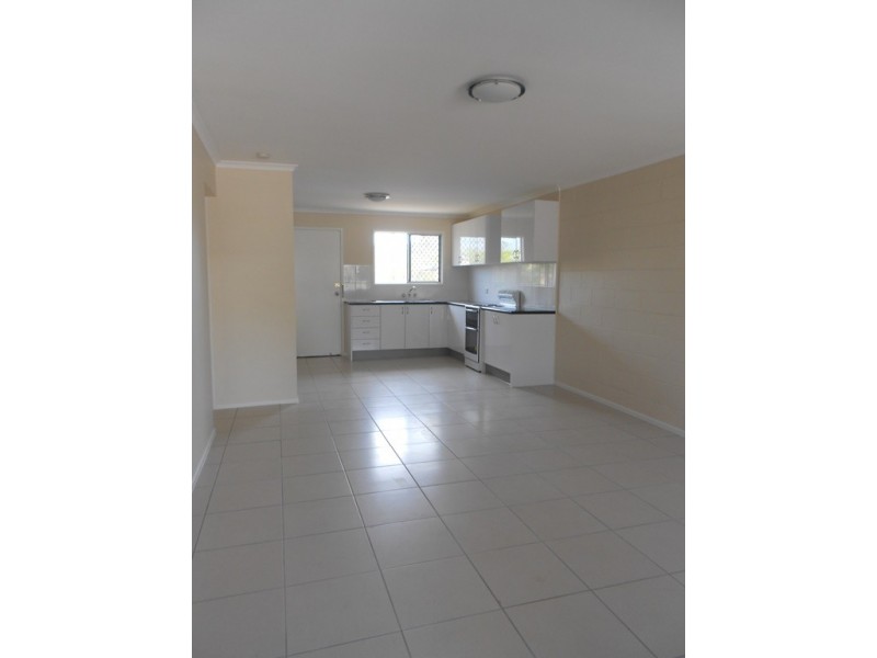 1/20 WATTLE ST, New Auckland QLD 4680