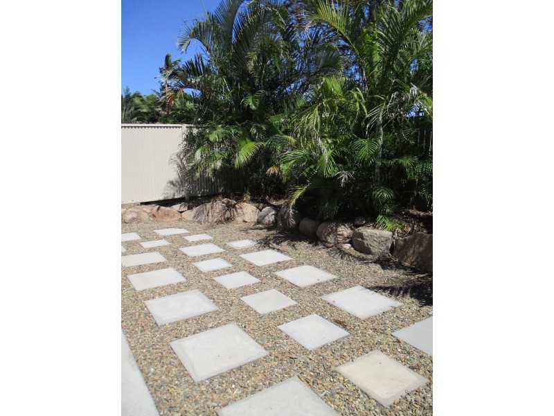 1/1 SMITH STREET, West Gladstone QLD 4680