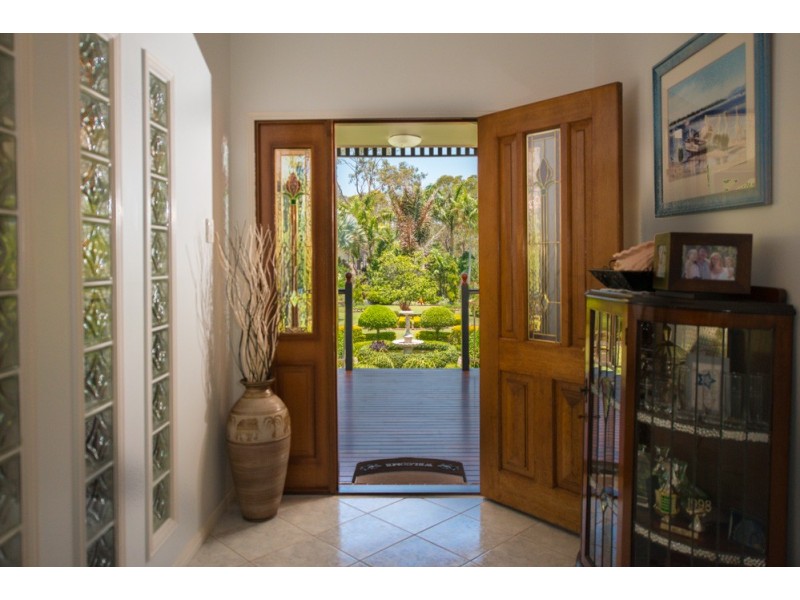 48736 Bruce Highway, Benaraby QLD 4680