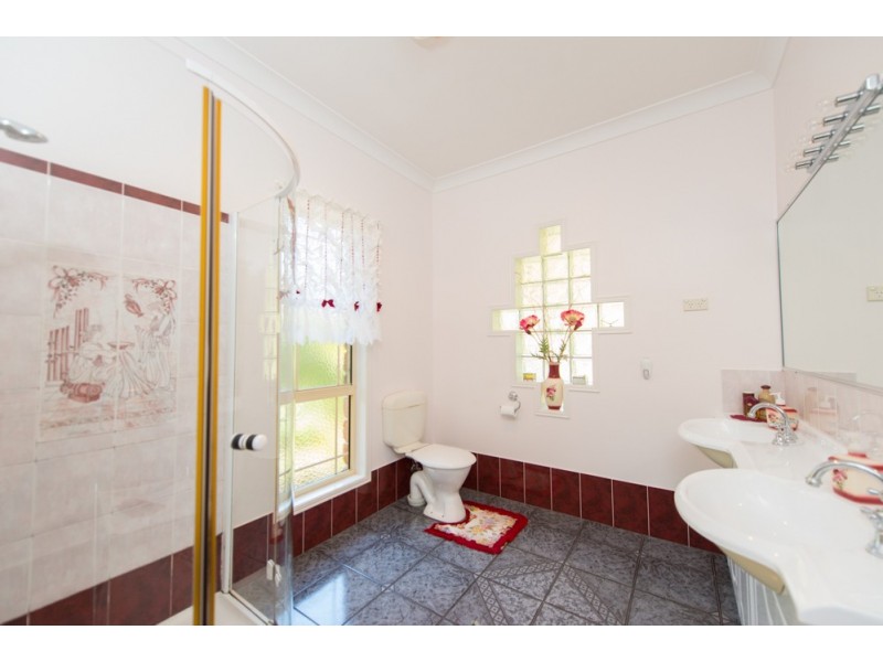 48736 Bruce Highway, Benaraby QLD 4680