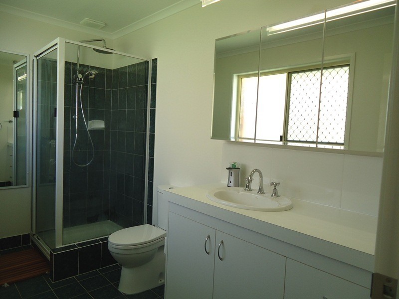 35 Geoffrey Thomas Drive, Tannum Sands QLD 4680