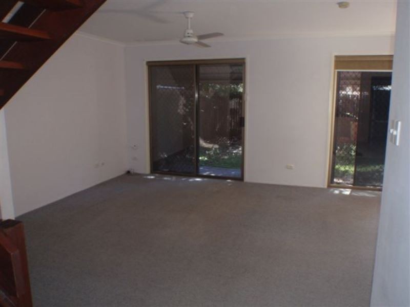 8/15 Roberts Street, South Gladstone QLD 4680