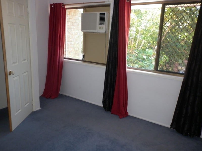 8/15 Roberts Street, South Gladstone QLD 4680