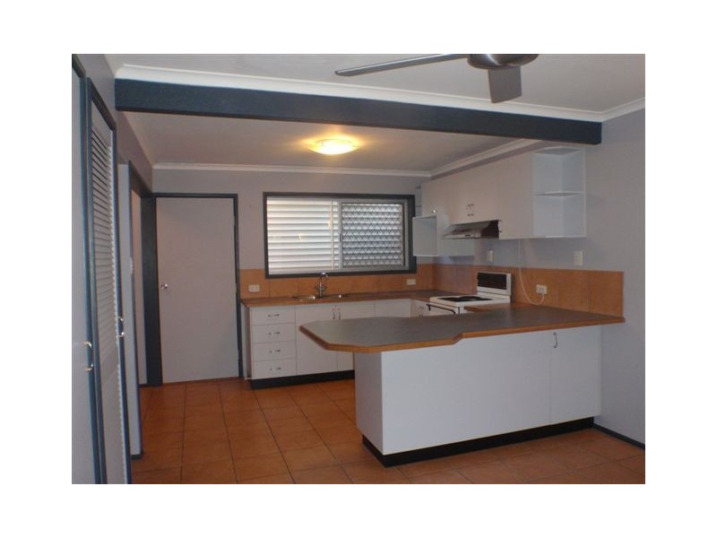 Unit 2 / 4 Wilmott Street, Gladstone QLD 4680