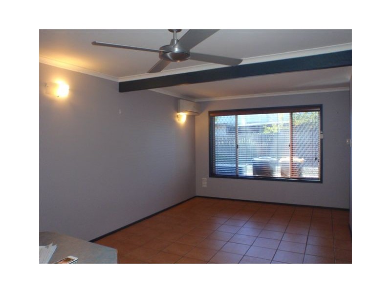 Unit 2 / 4 Wilmott Street, Gladstone QLD 4680