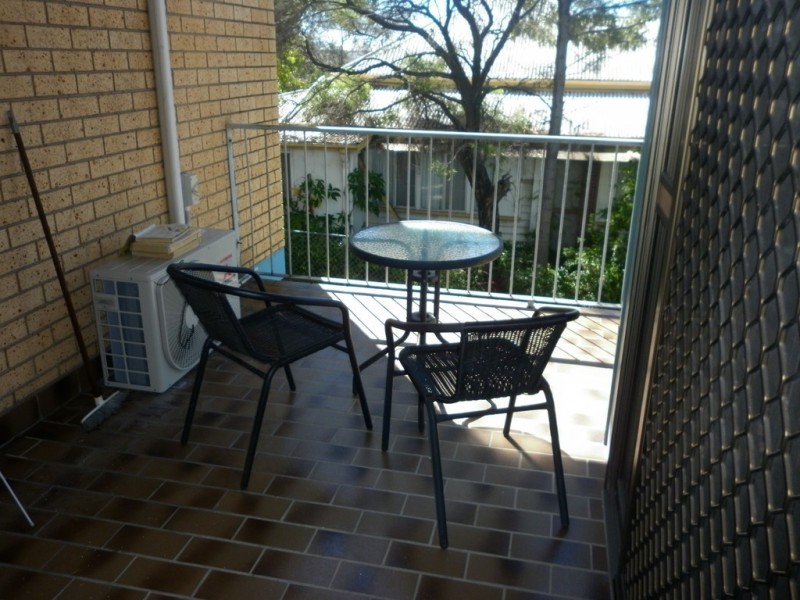 1/8 YARROON ST, Gladstone QLD 4680