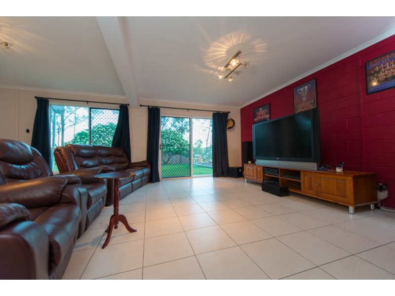 13 Woollybutt Street, New Auckland QLD 4680