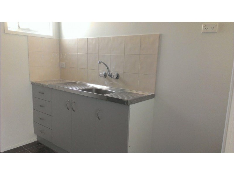 3/38 WALTERS AVENUE, West Gladstone QLD 4680