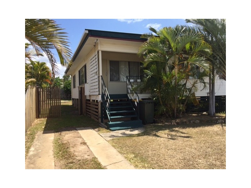 1/50 AERODROME ROAD, Clinton QLD 4680