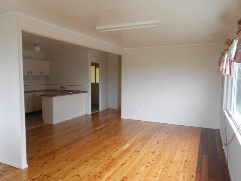 1/50 AERODROME ROAD, Clinton QLD 4680