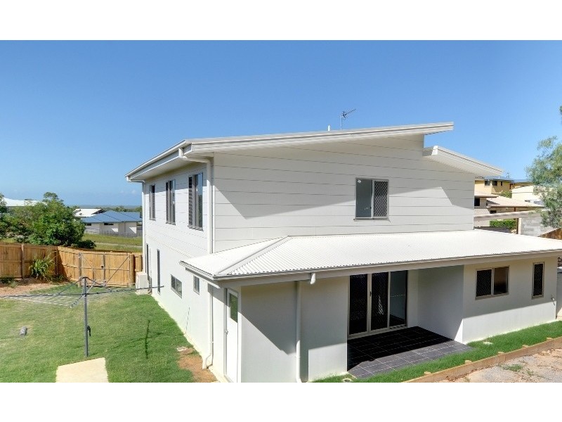 7 Jenny Lind Court, Boyne Island QLD 4680