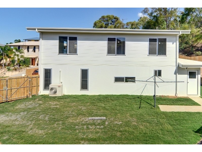 7 Jenny Lind Court, Boyne Island QLD 4680