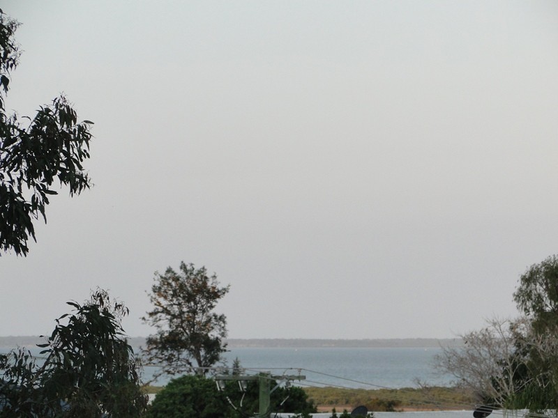 18 Ouston Place, South Gladstone QLD 4680