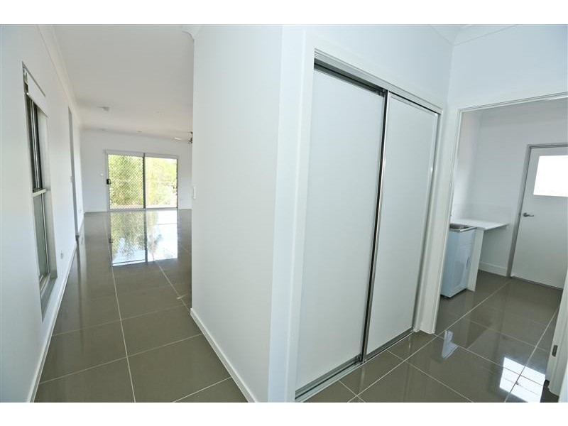 18 Ouston Place, South Gladstone QLD 4680