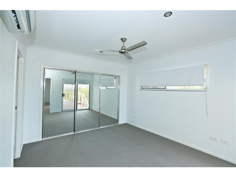 18 Ouston Place, South Gladstone QLD 4680