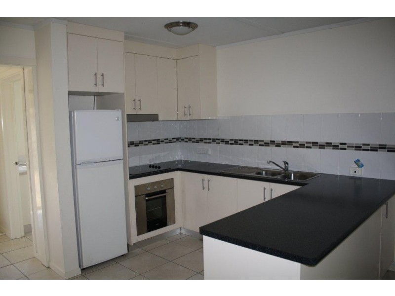 3/35 BUTLER ST, New Auckland QLD 4680