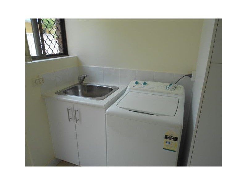 3/35 BUTLER ST, New Auckland QLD 4680
