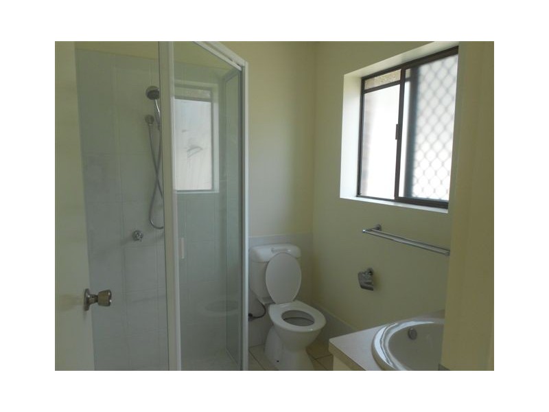 3/35 BUTLER ST, New Auckland QLD 4680