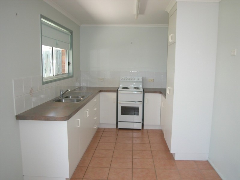 7 BUCKINGHAM COURT, Telina QLD 4680