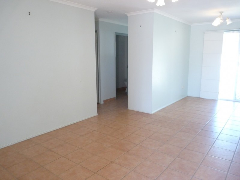 7 BUCKINGHAM COURT, Telina QLD 4680