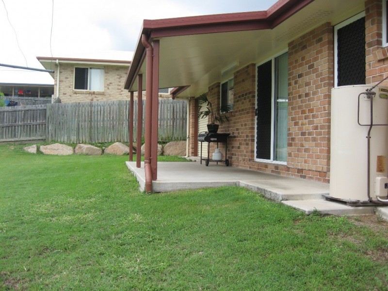 7 BUCKINGHAM COURT, Telina QLD 4680