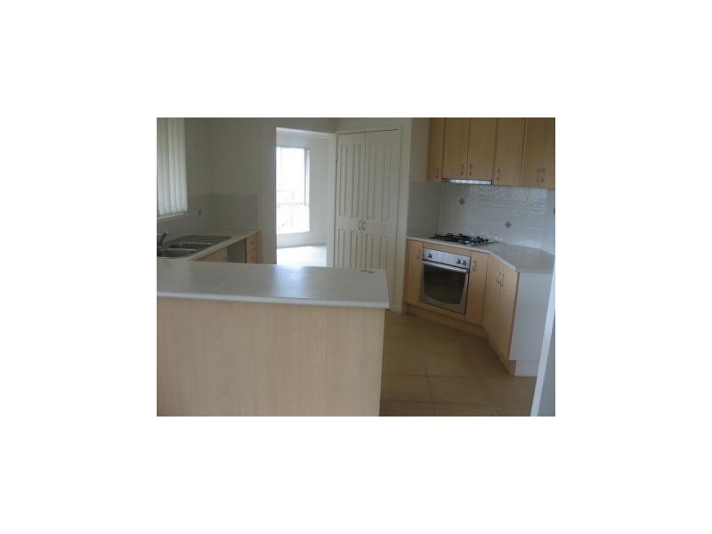 84 EMMADALE DR, New Auckland QLD 4680