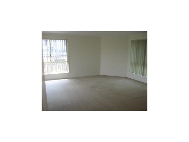 84 EMMADALE DR, New Auckland QLD 4680