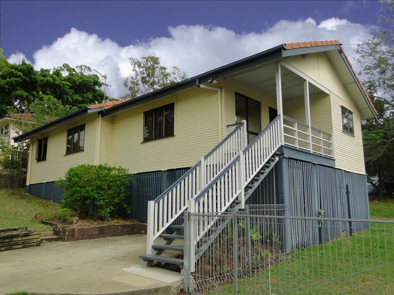 2 Garden Street, West Gladstone QLD 4680