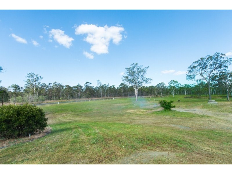 7 Riverview Drive, River Ranch QLD 4680