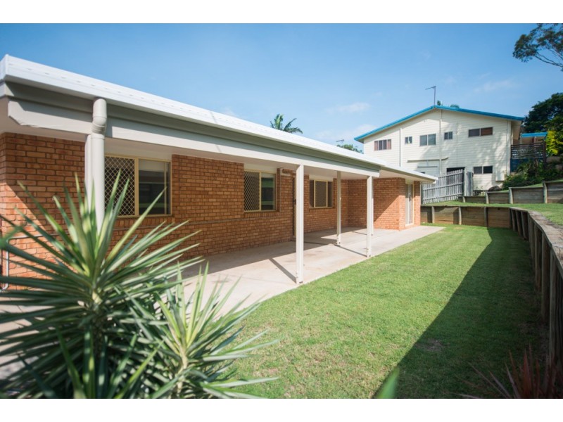 11 Dame Pattie Avenue, Clinton QLD 4680