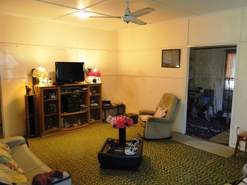 35 Golding Street, Barney Point QLD 4680