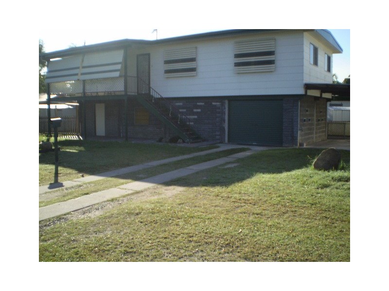 2 Penda Avenue, New Auckland QLD 4680