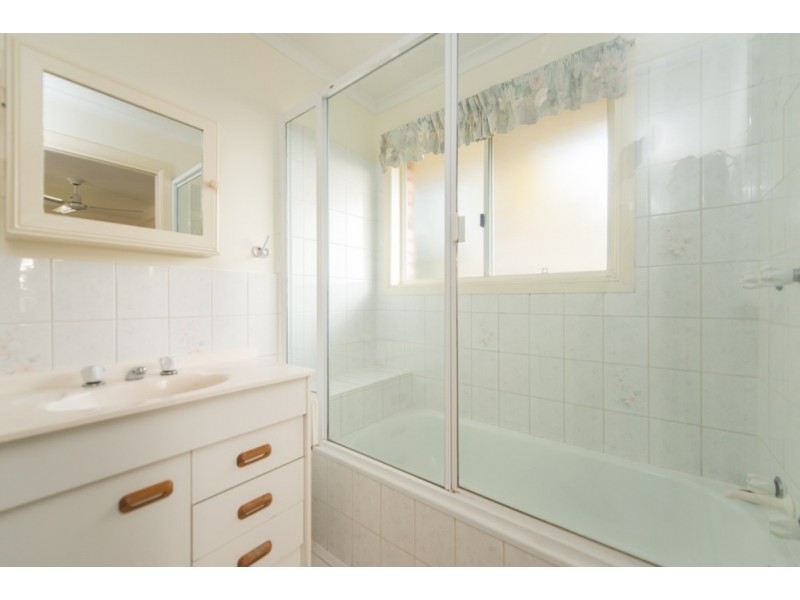 24 Mercury Street, Telina QLD 4680