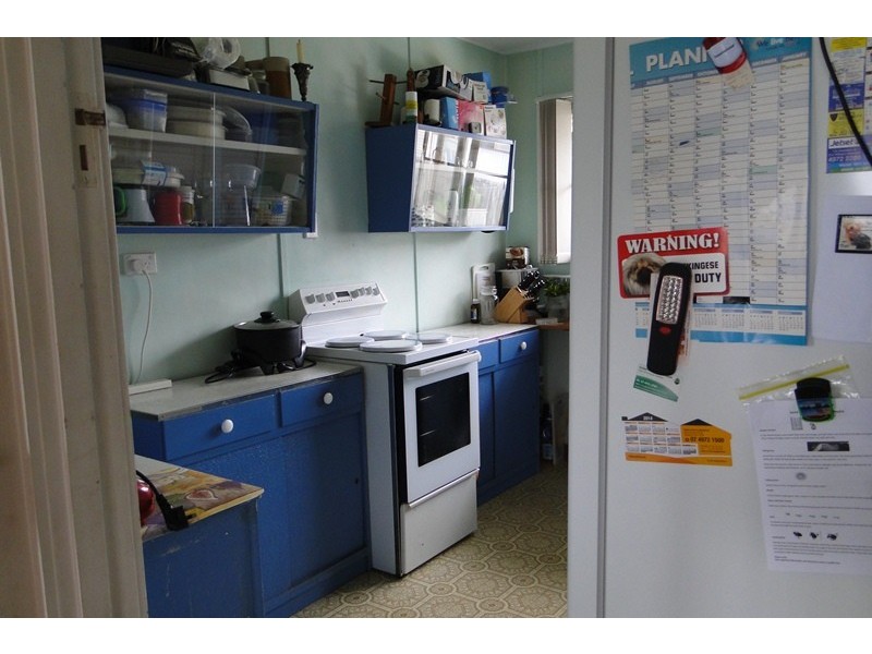 9 Park Street, West Gladstone QLD 4680