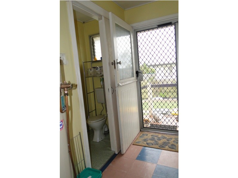 9 Park Street, West Gladstone QLD 4680