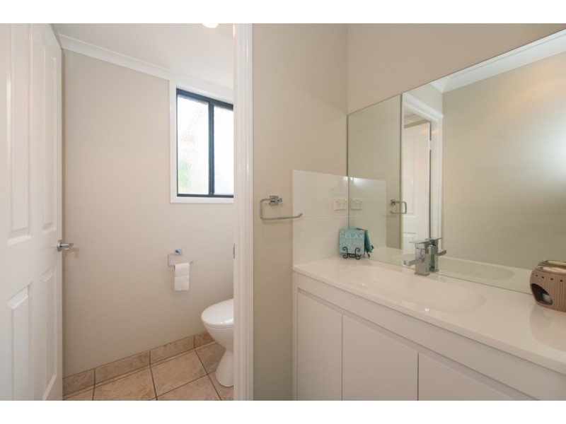 10 Ceri Court, New Auckland QLD 4680