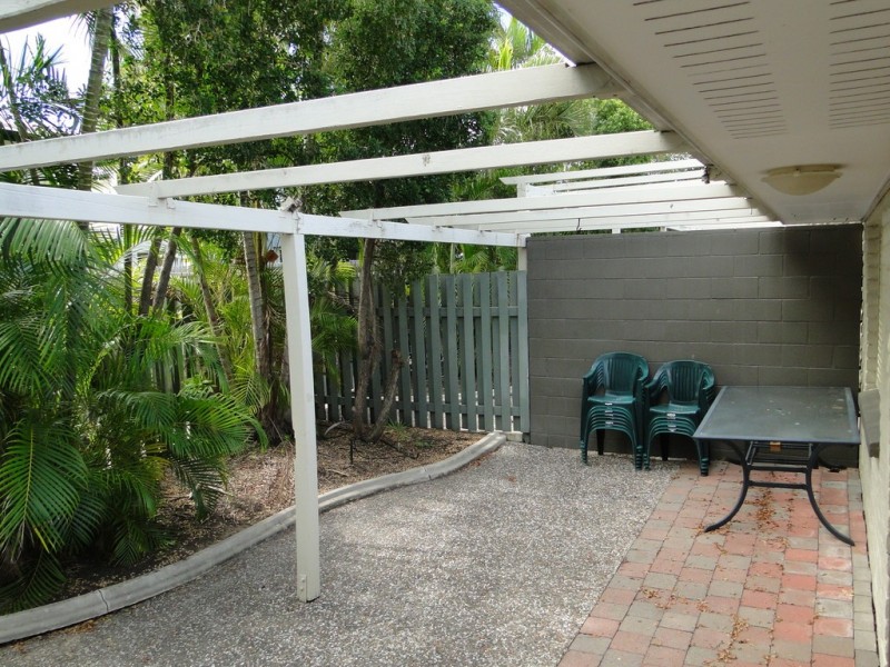 2/59 BARNEY STREET, Barney Point QLD 4680
