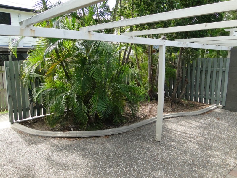 2/59 BARNEY STREET, Barney Point QLD 4680